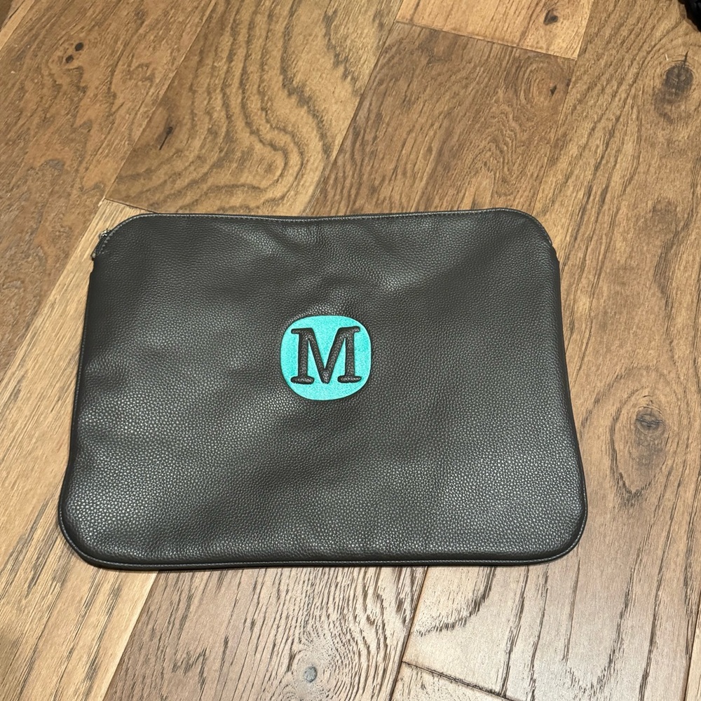 Thirty One Gifts Savvy Sleeve Laptop Sleeve customized with “M”